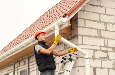 Pose et remplacement de gouttières à Bernâtre